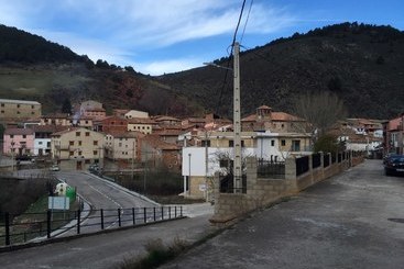דירות לתיירים 4 Bedrooms House At Noguera De Albarracin