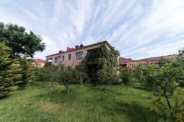 Orhideya Park Cottage