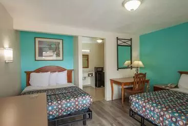 汽车旅馆  Vagabond Inn Hemet