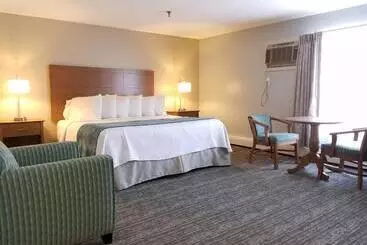 Resort Hampton Village Inn