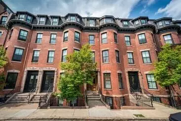 آپارتمان‌های توریست‌ها Pelicanstay In Boston Bay Village