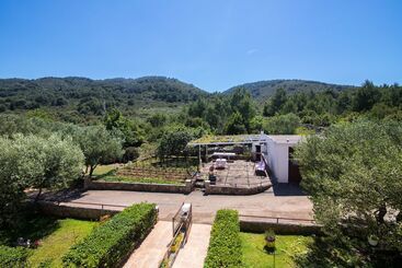 Turist apartmanları Apartments Pharos