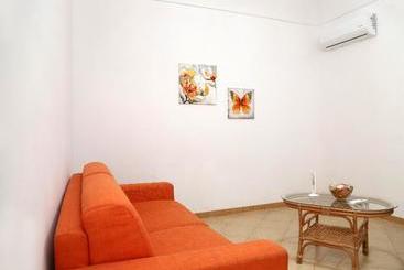 アパートメント Izzhome Orange