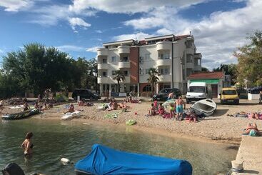 Apartamenty turystyczne Dana Ii