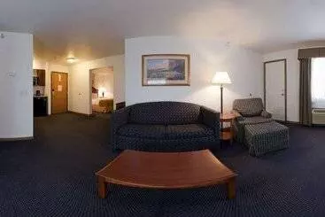 בית מלון כפרי Holiday Inn Express Mackinaw City, An Ihg