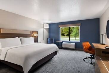 Отель Holiday Inn Express Meadville , An Ihg