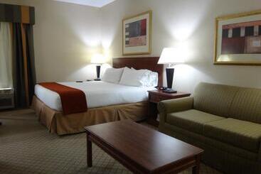 ホテル Windsor Inn & Suites