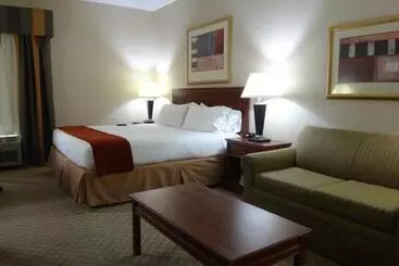 فندق Windsor Inn & Suites