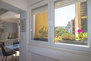 Ferienwohnungen Brand New Suite Next To Palace & Beach