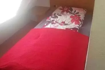 ツーリストアパートメント Ferienwohnung Mit Blick Zur Altenburg