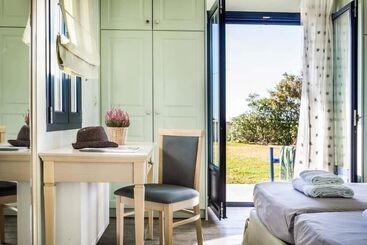 آپارتمان‌های توریست‌ها Villa Nissaki