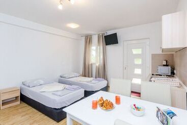 ツーリストアパートメント Apartments Dubrovnik Airport