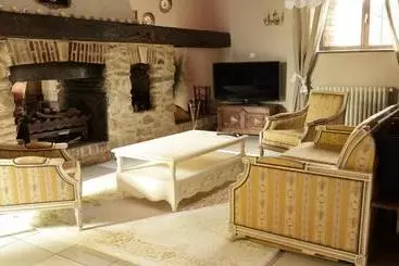 Bed and Breakfast La Fresnaie : Chambres ,table D'hôtes & Spa