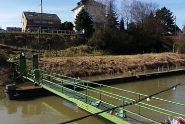 هتل Sportboote Bornheim