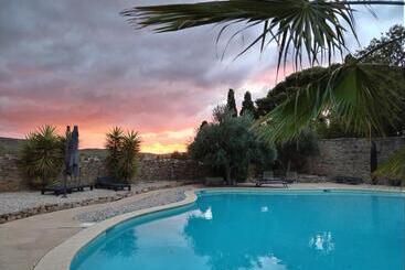 Bed and Breakfast Le Coq Du Nord Mailhac Gîte Et Chambres D Hôtes