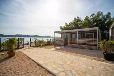 Hotel Mediteran Kamp Mobile Homes In Camping Ljutic