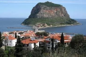 Monemvasia Green Apartments