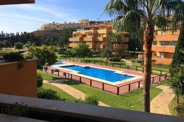 Lägenhet Sky Sea Holidays Mijas Costa