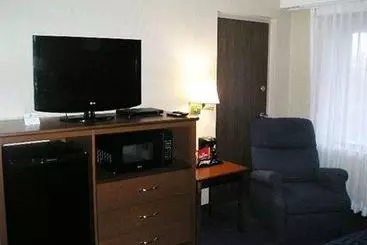 Clarion Hotel Buffalo Airport