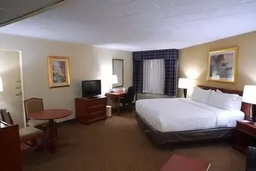 בית מלון כפרי Clarion Inn Frederick Event Center