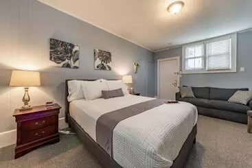 בית מלון כפרי Homestead Inn