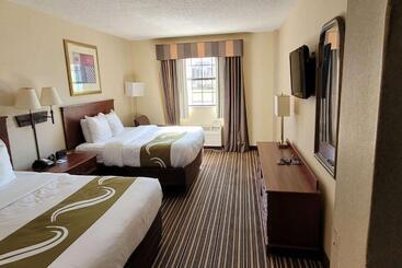 Отель Quality Inn & Suites Columbia I70