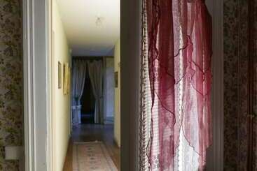 مبيت وإفطار La Cure Du Maine Charles