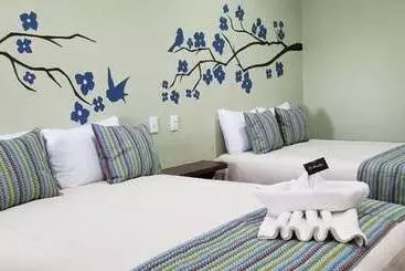 El Cihualteco Hotel Restaurante Bar