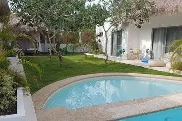 Hotel Alona Beach Side Inn