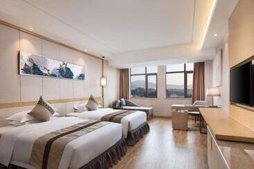 Hotel Ramada Plaza By Wyndham Enshi