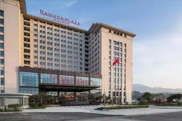 Hotel Ramada Plaza By Wyndham Enshi