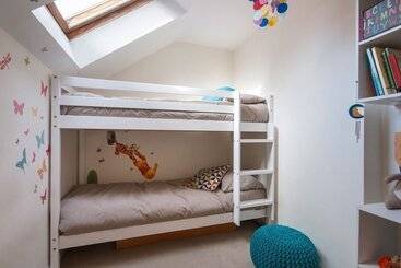 Church Cottage West Down, Sleeps 6 7, Dog Friendly