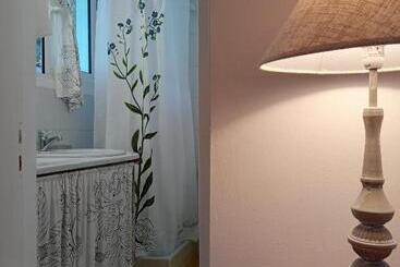 آپارتمانهای توریستها Poros Pine Villa