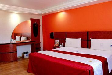 בית מלון כפרי Plaza Fontesanta