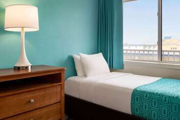 בית מלון כפרי Howard Johnson By Wyndham Ocean City Oceanfront