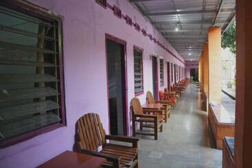 호텔 Spot On 1972 Aman Family Inn