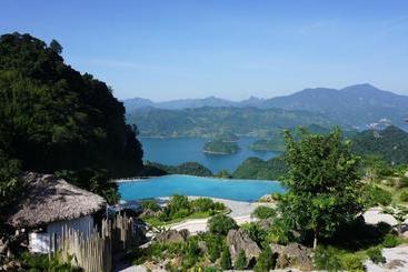 Bakhan Village Resort