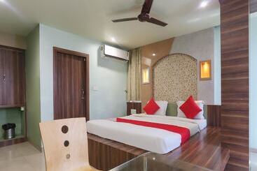 هتل Bhubaneswari Classic By Oyo Rooms
