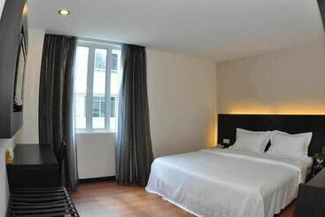 בית מלון כפרי H-5 Inn