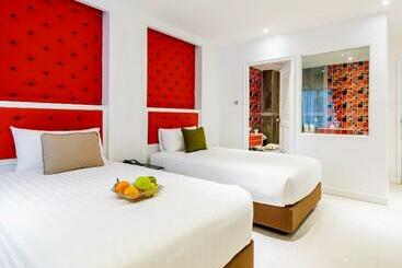 Hotel Raha Gold Residence Patong Beach