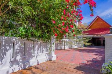 Hotel Sr Villa Langkawi By Oyo Rooms