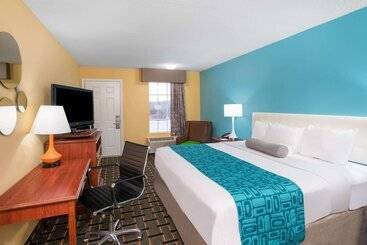 Otel Howard Johnson By Wyndham Dalton