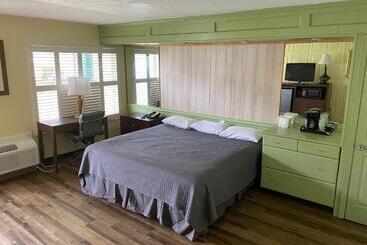 Otel Inn On The Green Florida