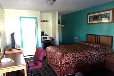فندق Klamath Motor Lodge