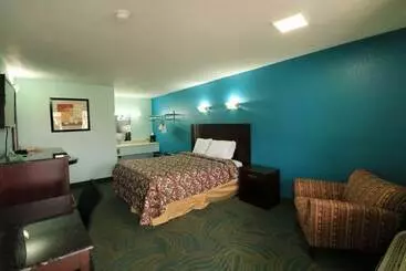 Отель Travelodge By Wyndham Parkersburg