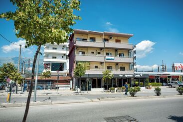 تختخواب و صبحانه Geraldo