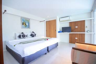 Hotel Grand Blue Kamala