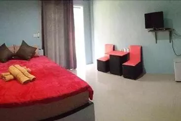 Hotel Lee Red House