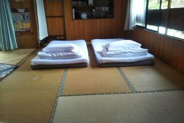 Ryokan Yuya Takanoyu Bekkan