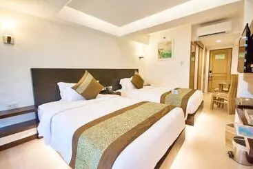 Hotelli Commander Suites De Boracay